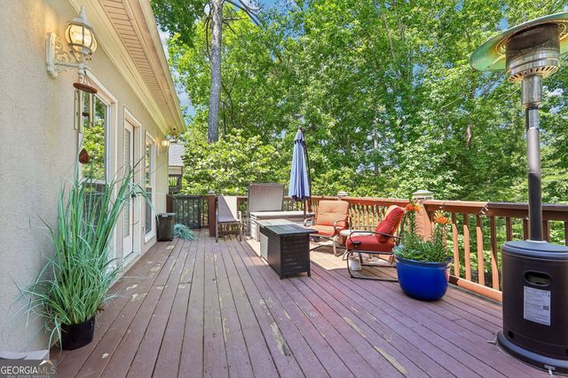 205 Wicklawn Way, Roswell, GA 30076