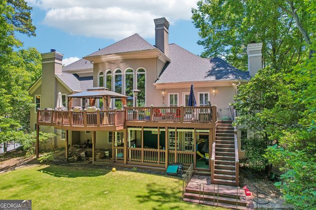 205 Wicklawn Way, Roswell, GA 30076