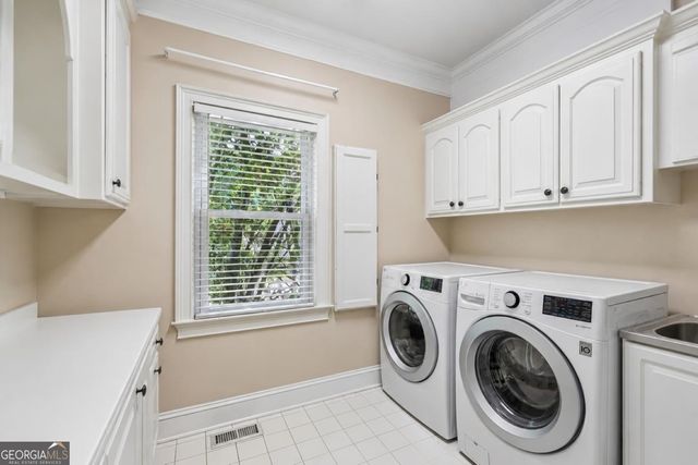 205 Wicklawn Way, Roswell, GA 30076