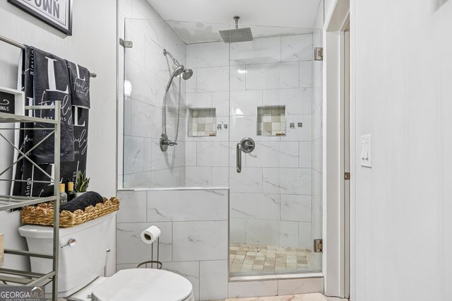205 Wicklawn Way, Roswell, GA 30076