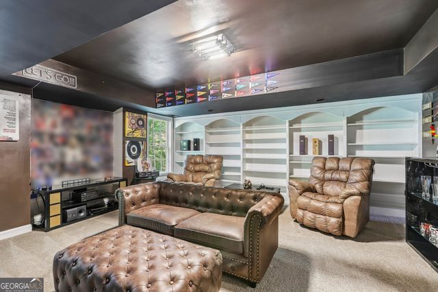 205 Wicklawn Way, Roswell, GA 30076