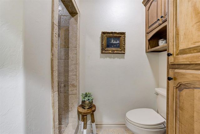 17900 Chatham Hills Road, Norman, OK 73071