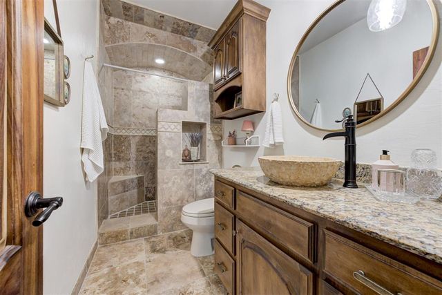 17900 Chatham Hills Road, Norman, OK 73071