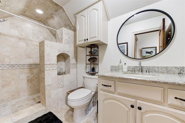 17900 Chatham Hills Road, Norman, OK 73071
