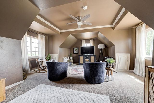 17900 Chatham Hills Road, Norman, OK 73071