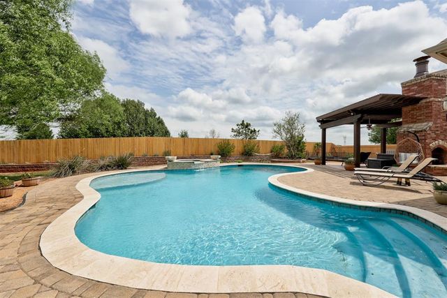 17900 Chatham Hills Road, Norman, OK 73071