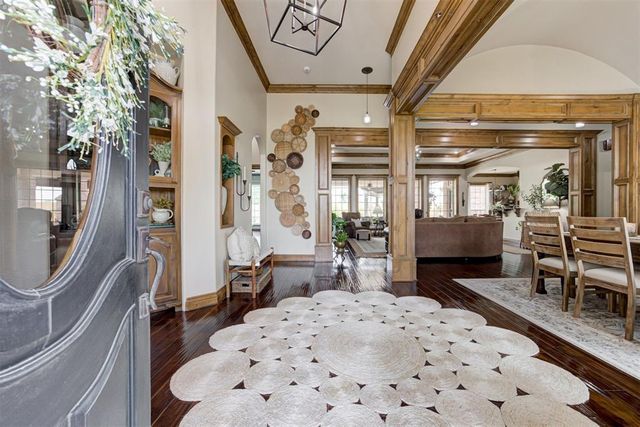 17900 Chatham Hills Road, Norman, OK 73071