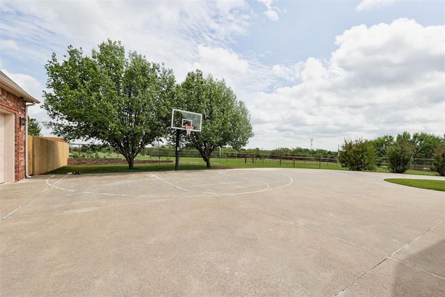 17900 Chatham Hills Road, Norman, OK 73071
