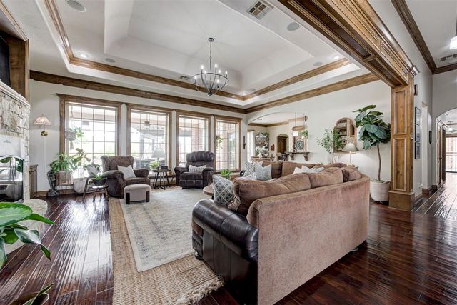 17900 Chatham Hills Road, Norman, OK 73071