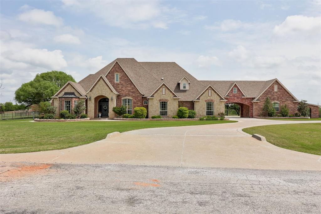 17900 Chatham Hills Road, Norman, OK 73071