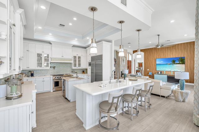 2409 NE 27TH Street, Lighthouse Point, FL 33064