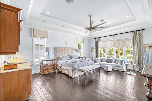 2409 NE 27TH Street, Lighthouse Point, FL 33064