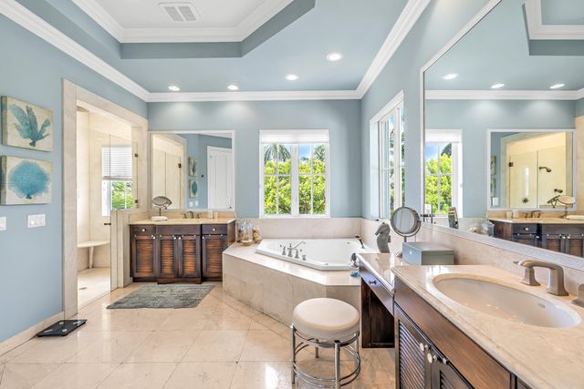 2409 NE 27TH Street, Lighthouse Point, FL 33064