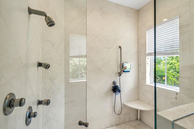 2409 NE 27TH Street, Lighthouse Point, FL 33064