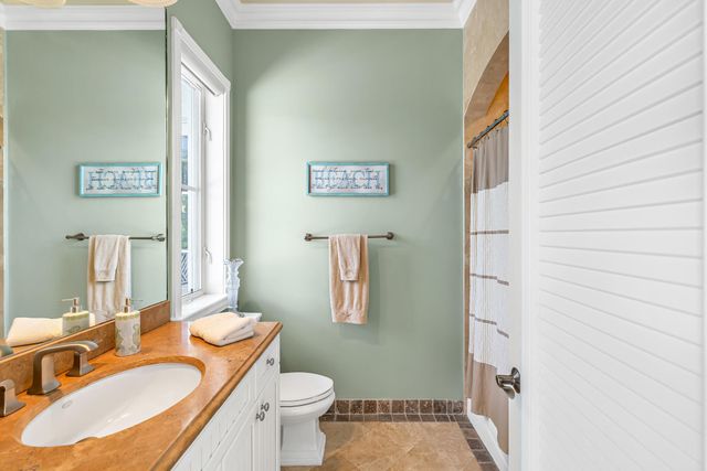 2409 NE 27TH Street, Lighthouse Point, FL 33064