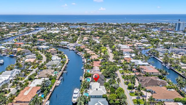 2409 NE 27TH Street, Lighthouse Point, FL 33064