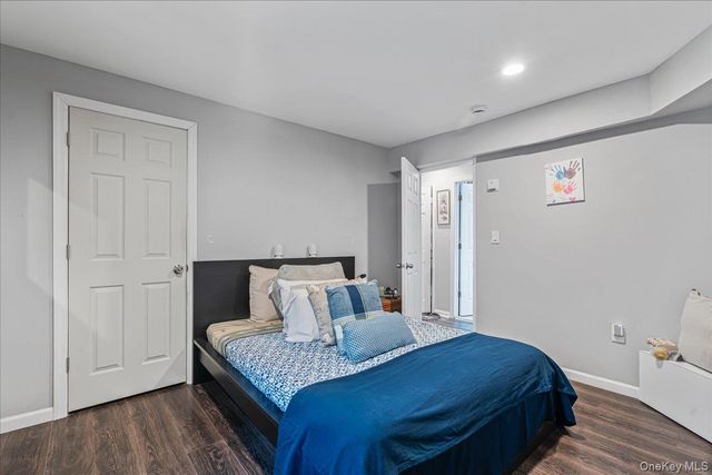 144 Washington Avenue, Wheatley Heights, NY 11798