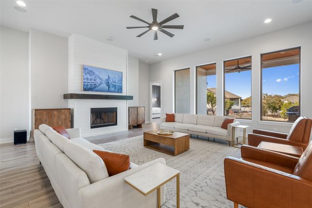 501 Francis CT, Liberty Hill, TX 78642