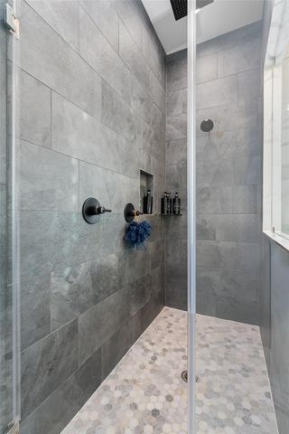 501 Francis CT, Liberty Hill, TX 78642