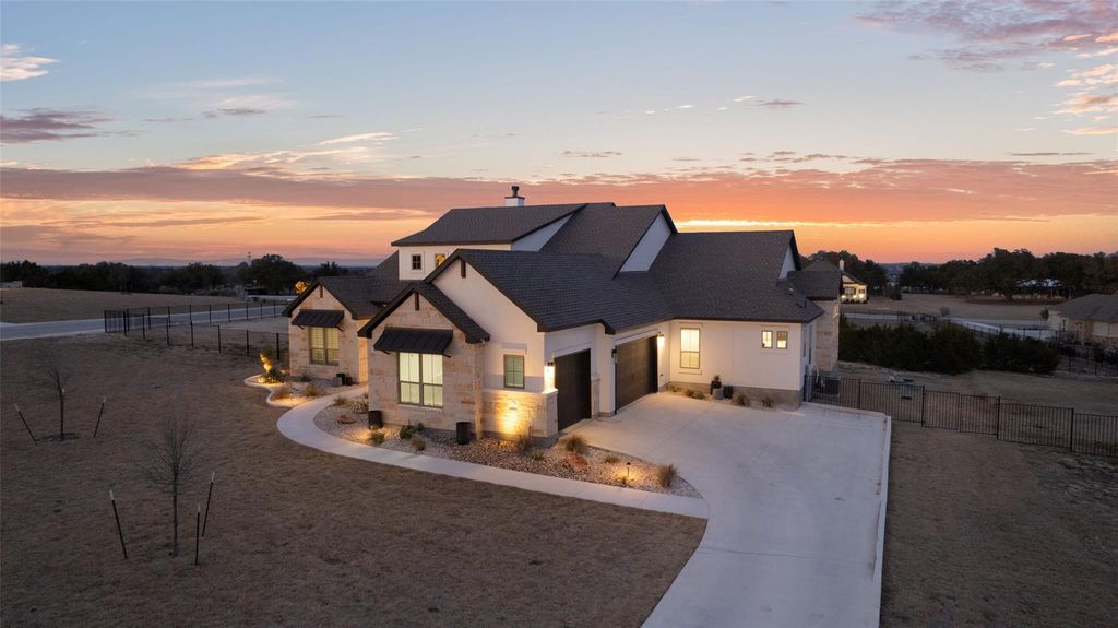 501 Francis CT, Liberty Hill, TX 78642