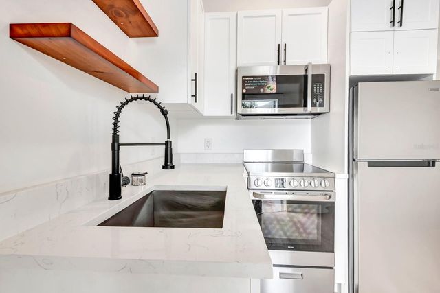 1508 27 AVENUE N, St Petersburg, FL 33704