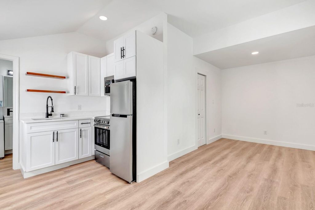 1508 27 AVENUE N, St Petersburg, FL 33704