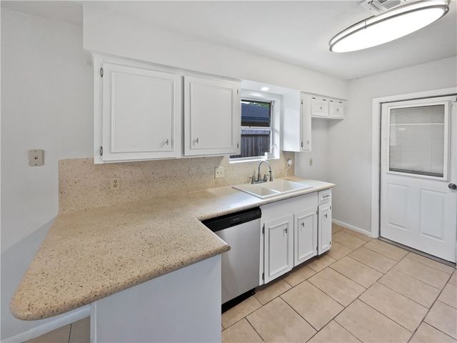 3658 Braeburn Dr, Corpus Christi, TX 78415