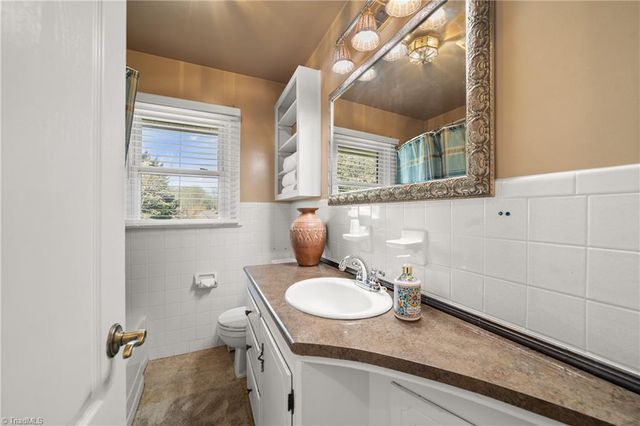 410 Lynhaven Drive, Winston-salem, NC 27104