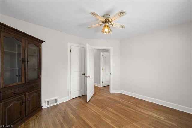 410 Lynhaven Drive, Winston-salem, NC 27104