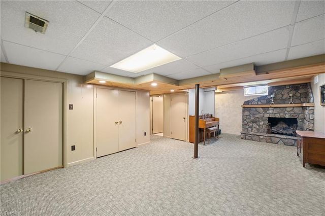 410 Lynhaven Drive, Winston-salem, NC 27104