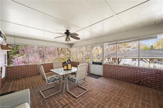 410 Lynhaven Drive, Winston-salem, NC 27104