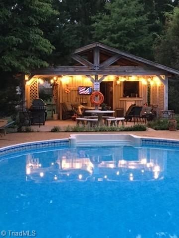 410 Lynhaven Drive, Winston-salem, NC 27104