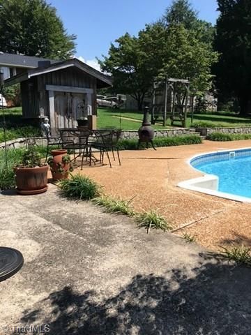 410 Lynhaven Drive, Winston-salem, NC 27104