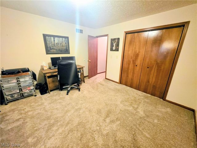 117 Pineview Estates Drive, Waverly, WV 26184