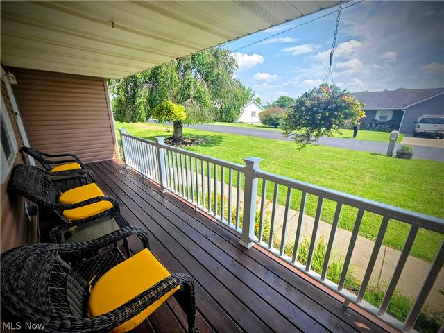 117 Pineview Estates Drive, Waverly, WV 26184