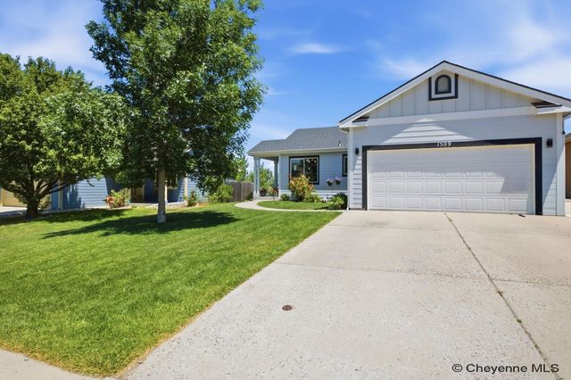 1509 SUMMERSET DR, Cheyenne, WY 82001