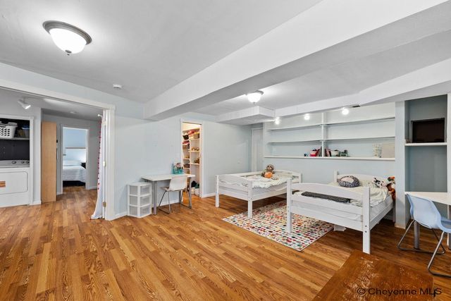 1509 SUMMERSET DR, Cheyenne, WY 82001