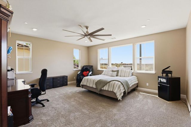 8476 Bolcetto Cir, Elk Grove, CA 95757
