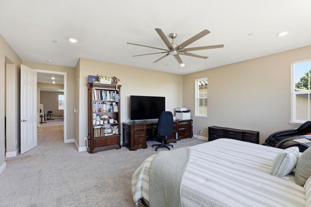 8476 Bolcetto Cir, Elk Grove, CA 95757