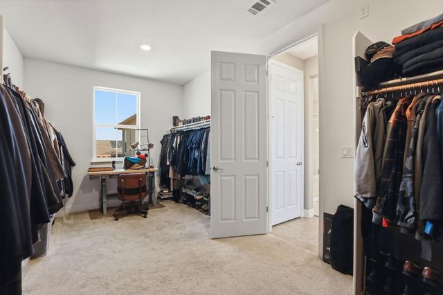 8476 Bolcetto Cir, Elk Grove, CA 95757