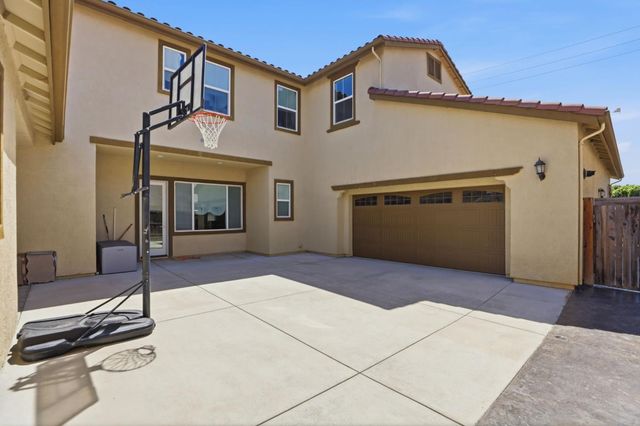 8476 Bolcetto Cir, Elk Grove, CA 95757