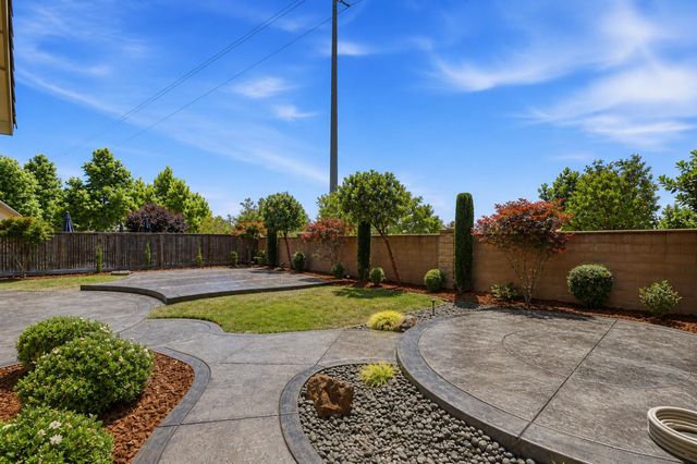 8476 Bolcetto Cir, Elk Grove, CA 95757