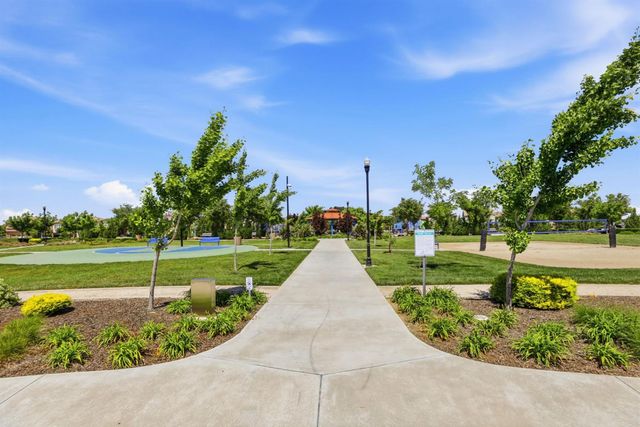 8476 Bolcetto Cir, Elk Grove, CA 95757