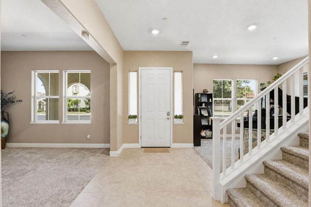 8476 Bolcetto Cir, Elk Grove, CA 95757