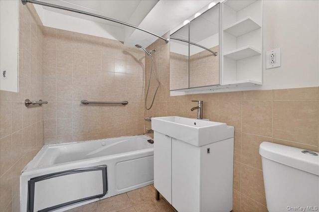 11 Park Avenue 3D, Mount Vernon, NY 10550