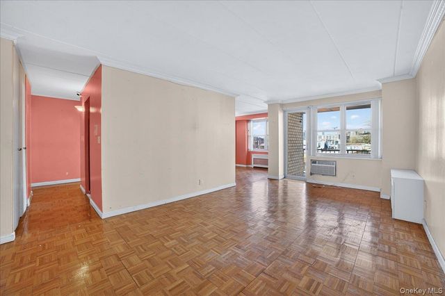 11 Park Avenue 3D, Mount Vernon, NY 10550