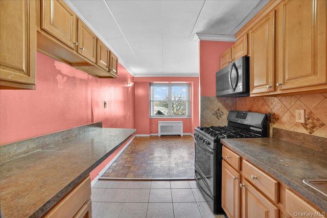 11 Park Avenue 3D, Mount Vernon, NY 10550