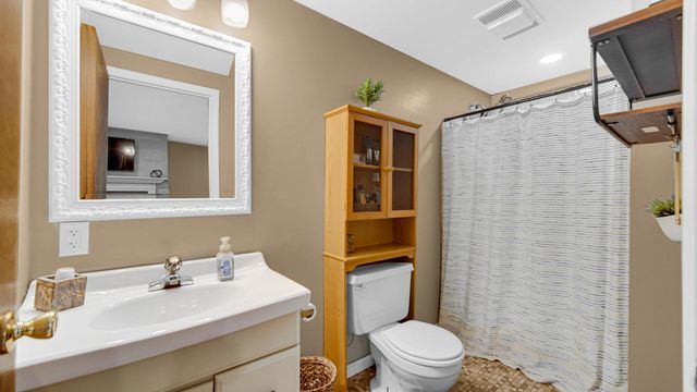235 E 13th Street, Hobart, IN 46342