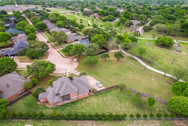 123 Mustang Creek Drive, Waxahachie, TX 75165