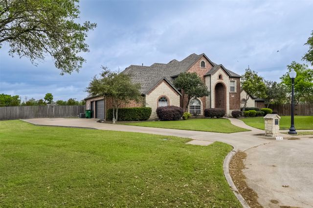 123 Mustang Creek Drive, Waxahachie, TX 75165